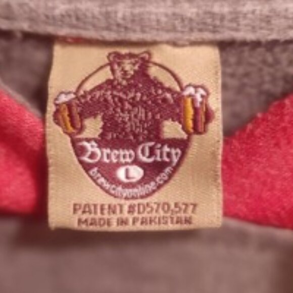 Oklahoma State / beer holding sweatshirt - Picture 6 of 6